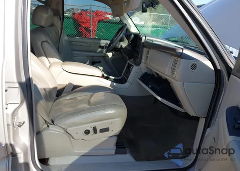 2005 Cadillac Escalade Standard from USA, damaged, VIN 1GYEK63N15R152358